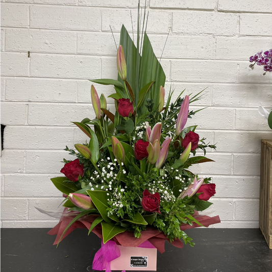 Pink lily and Red rose ARRANGEMENT