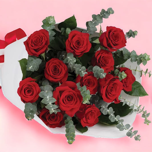 TRUE BEAUTY (12 red roses)